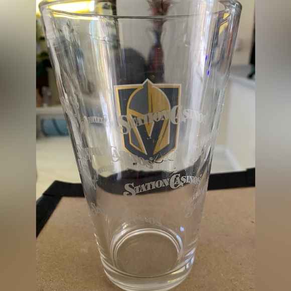 VGK/FIESTA HOTEL : Brand New , Size Xl T-shirt Hat, & Pilsner Combo - Picture 9 of 9